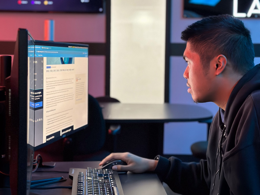 How to Get an Associates Degree Online Blog Thumbnail