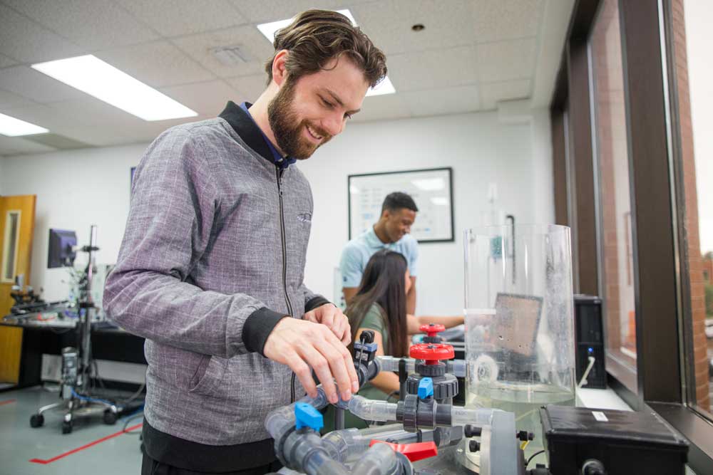 Mechanical Engineering Technology lab environment