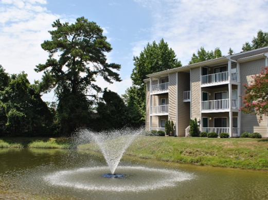 Hunters Mill Apartments exterior view 2