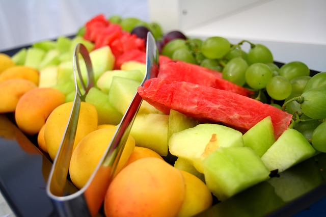 fruit platter holiday tips
