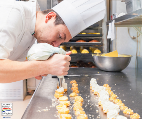 What Are the Educational Requirements for a Baking and Pastry Chef?