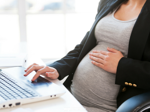 Taking Online Classes While Pregnant: 10 Tips for Success