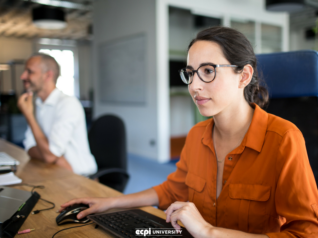 Junior Web Developer Jobs: What Do I Need to Compete?